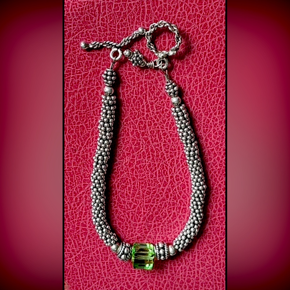 Vintage Boho Sterling Silver Green Glass Crystal Toggle Bracelet 8” length